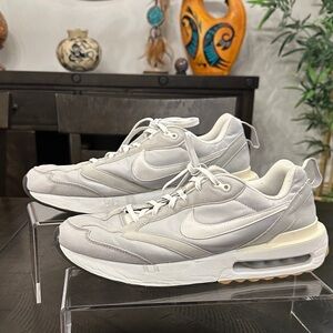 Nike Men's Athletic Shoes - White